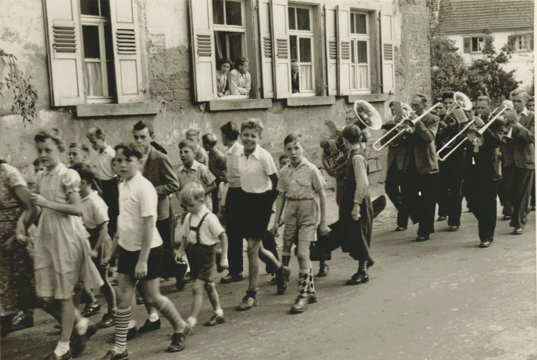 Einweihung der Turnhalle_01.jpg